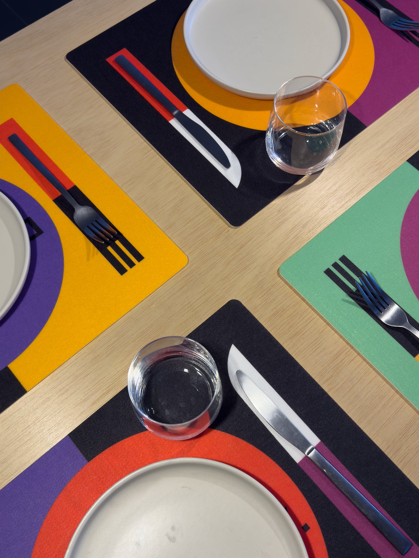 Picoteo Black Placemats (Pack of 4)