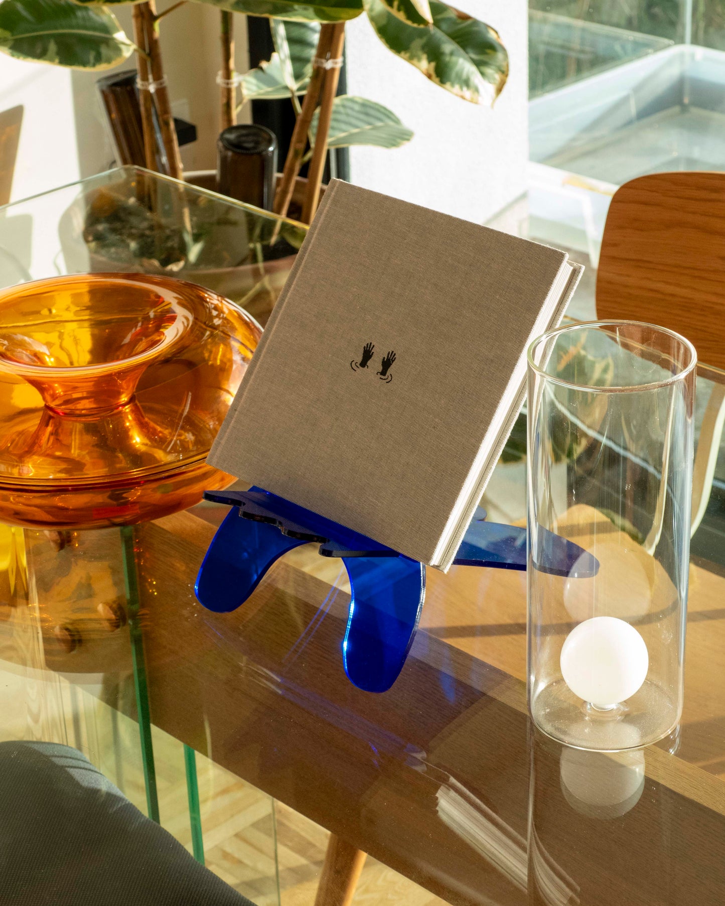 OMINO Bookstand Large